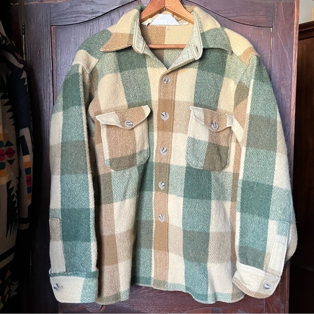 🧸 Vintage 1960s/1970s Woolrich flannel wool jacket shacket